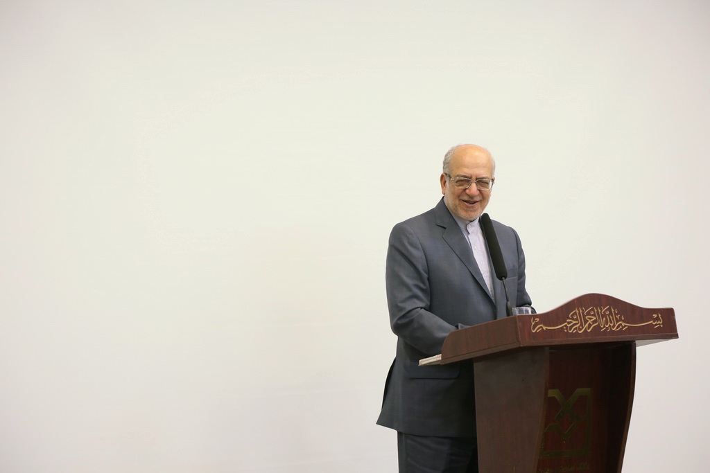 وزیر صنعت، معدن و تجارت: سرمایه‎گذاری‎های خارجی در بخش صنعت به مرحله تولید رسید/ بیش از 4 میلیارد دلار تعهد سرمایه‎گذاری خارجی پس از برجام